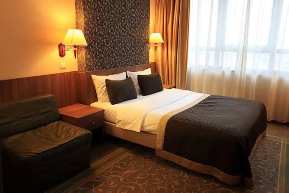 Budget hotel rooms rental in Accommodation and stays category